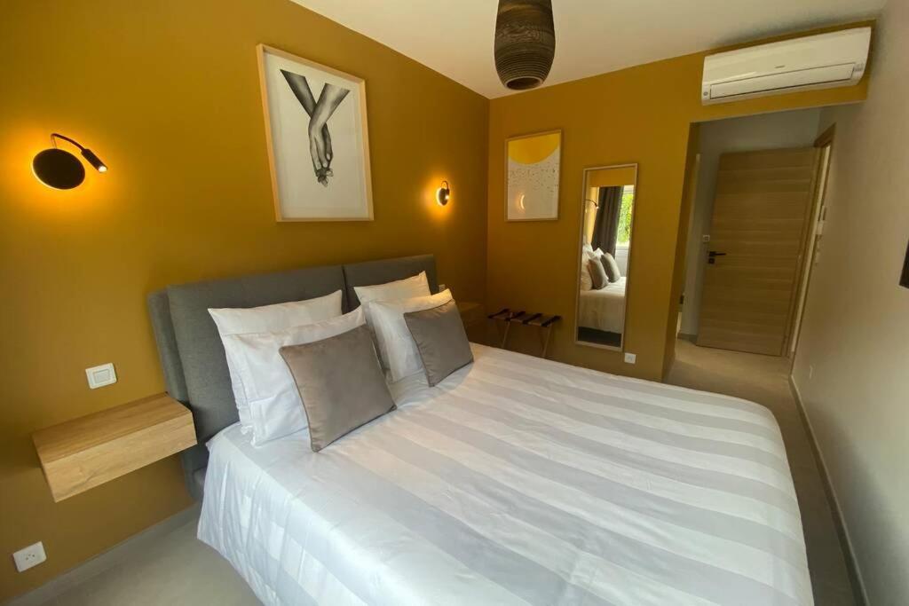 Rez De Villa De Charme-Piscine-3 Chambres 6 Pers Сен-Рафаэль Экстерьер фото